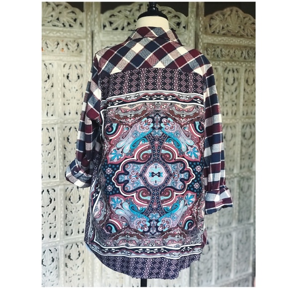 Tolani Tops - Tolani | Scarf Print Flannel Navy & Burgundy - M